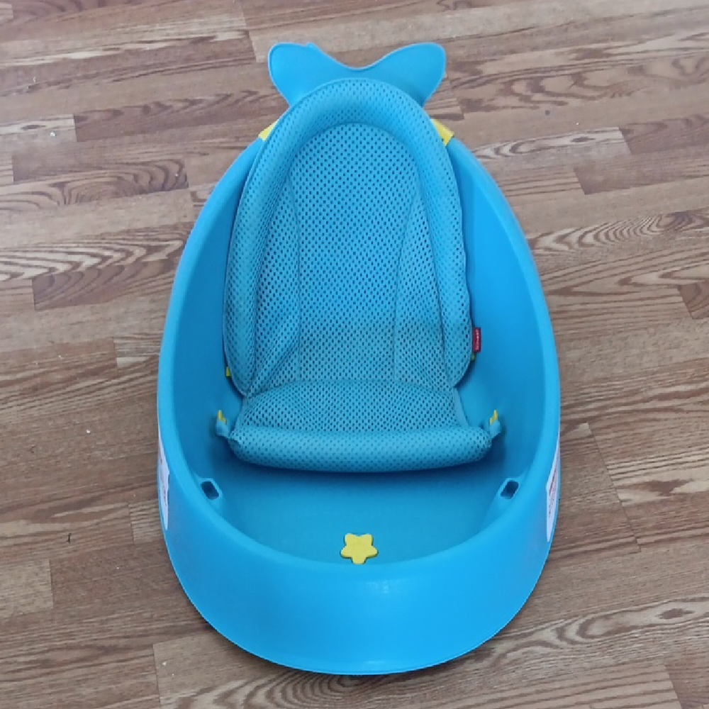 Blue Baby Bath Seat with Yellow Accents